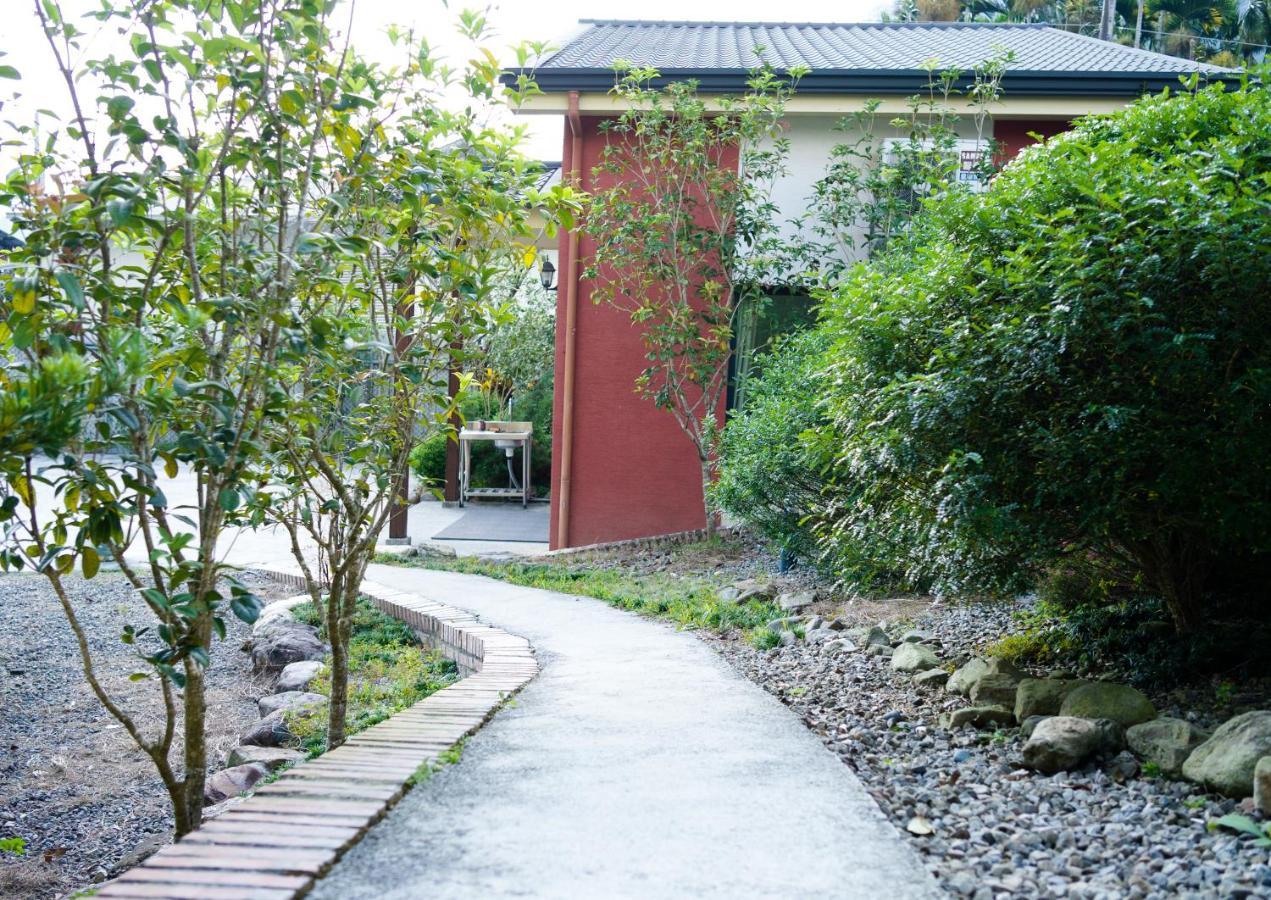 時間煮雨包棟民宿 Yuchi Exterior foto